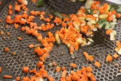 Make Shrimp rice step 2