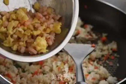 Make Shrimp rice step 4