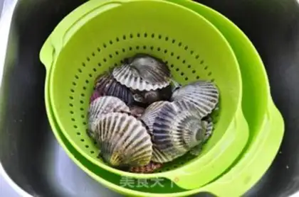 Make A garlic fan scallop step 0