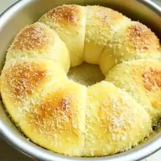 Make The yogurt ring bread step 8