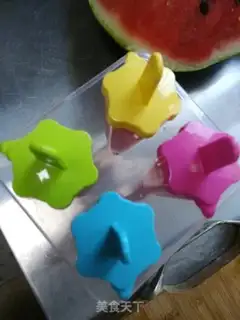 Make Watermelon popsicles step 6