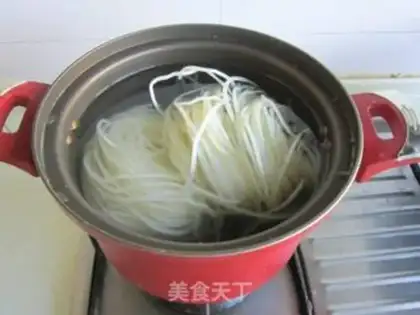 Make Spicy rice powder step 1
