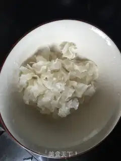 Make Silver-ear melons step 1