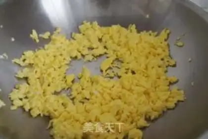 Make Hemmy Goose Egg dumplings step 3