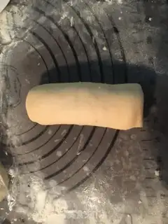 Make Hungarian bacon bread step 7