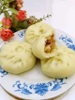 Make Carrot fan shrimp buns step 5