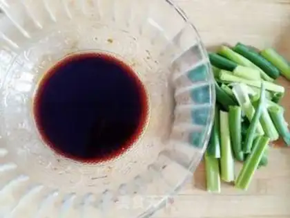Make Onion noodles step 0