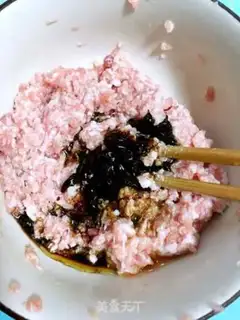 Make Fresh meat buns step 4