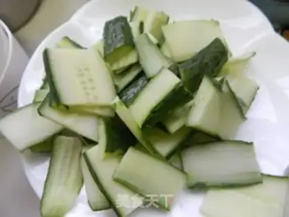 Make The cucumbers step 1