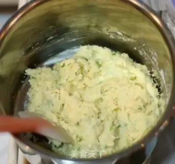 Make Soften the little butter trick at low temperatures -- onion cookies step 11