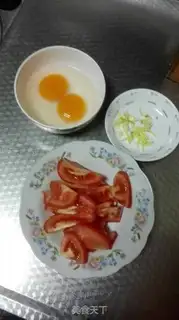 Make Tomato fried eggs step 0