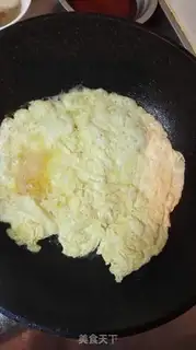 Make Tomato fried eggs step 2
