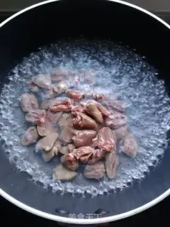 Make Hot chicken heart step 1