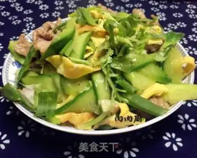 Make cucumber chop fried eggs step 10