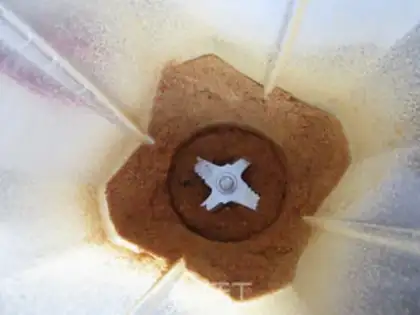 Make Rose solid ointment step 3