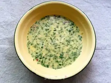 Make Onion ring egg cake step 0