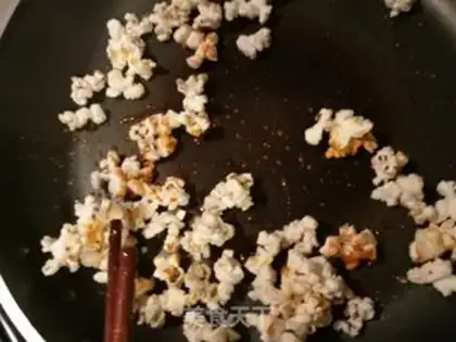 Make Caramel popcorn step 7