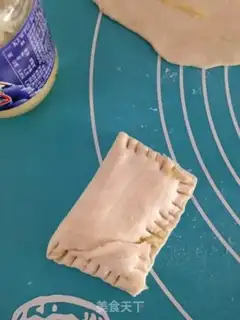 Make Snacks of strawberries and souffles step 3