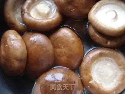 Make Make mushrooms step 0