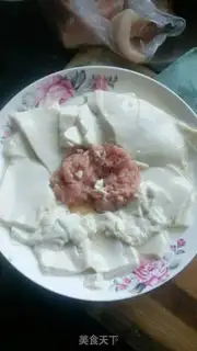 Make Tofu steamed eggs and meat step 0
