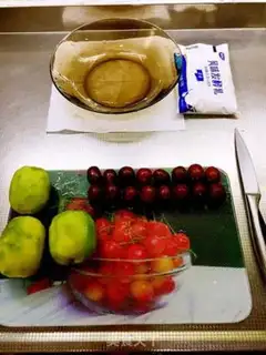 Make Fruit shredding step 1