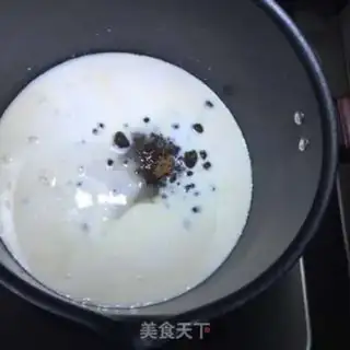 Make Peach walnut marfin cake step 1