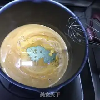 Make Peach walnut marfin cake step 2