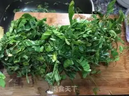 Make Chicken weeds and pigs step 0