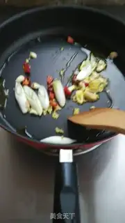 Make Sour sauce, lamb blood step 3