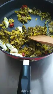 Make Sour sauce, lamb blood step 4
