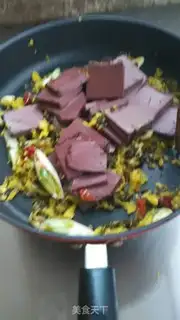 Make Sour sauce, lamb blood step 5