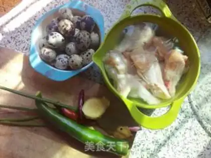Make The chicken wings of quail eggs step 0