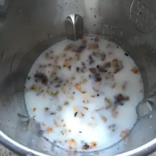 Make Peach almonds step 2