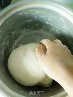 Make radish-mutal buns step 1