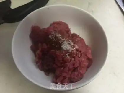 Make Court beef cake step 1