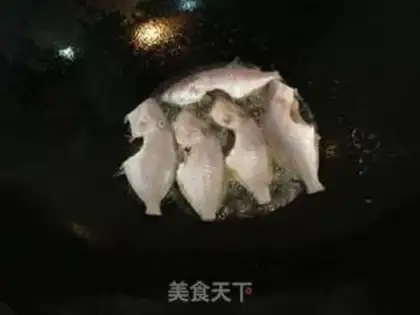 Make Fried skinned fish step 2