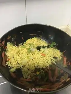 Make Fried noodles step 6