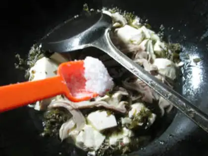 Make Snow hogs boil tofu step 4
