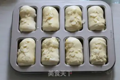 Make Almond souffle bread step 22