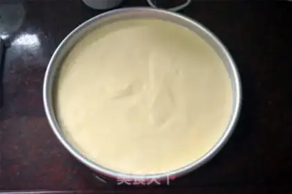 Make Little Rocket birthday cake step 2