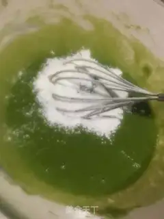 Make Spinach cake step 3
