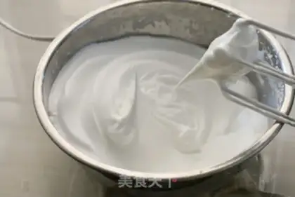 Make Double-coloured twilight cake step 9