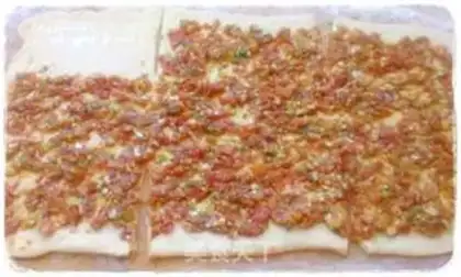 Make Crust beef cake step 5