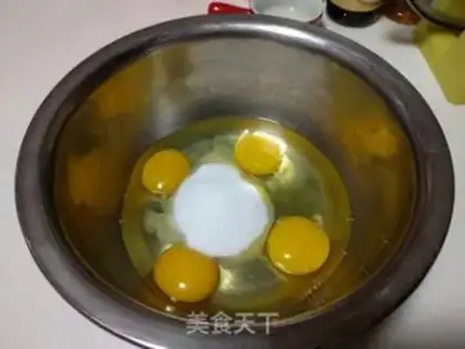 Make Old chicken cake step 0