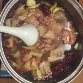 Make Warm chickens in winter step 2