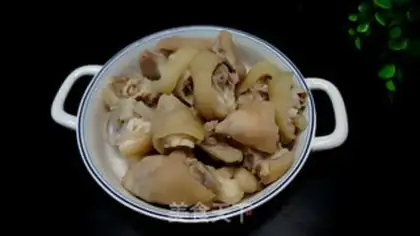 Make Pig hoofs, soybeans step 3