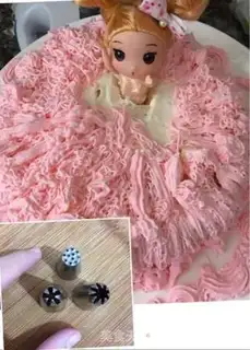 Make Pink bubble bath birthday cake step 5