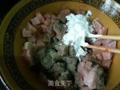 Make Spicy pork sauce step 2