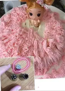 Make Pink bubble bath birthday cake step 6