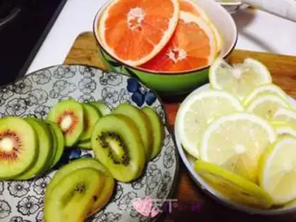 Make Fruit tea step 1